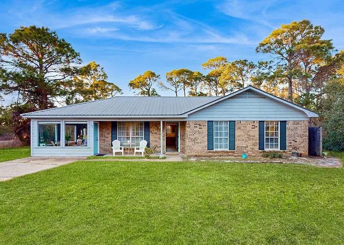 Cozy With Sunroom Wifi Washer & Dryer & Near The Holiday home *