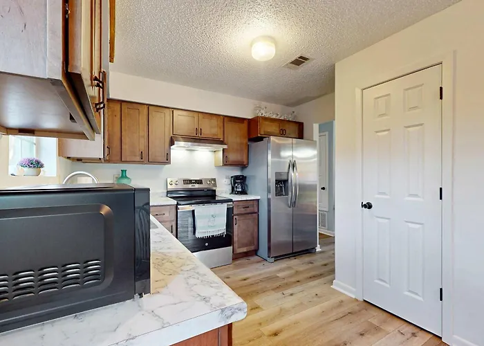 Cozy With Sunroom Wifi Washer & Dryer & Near The